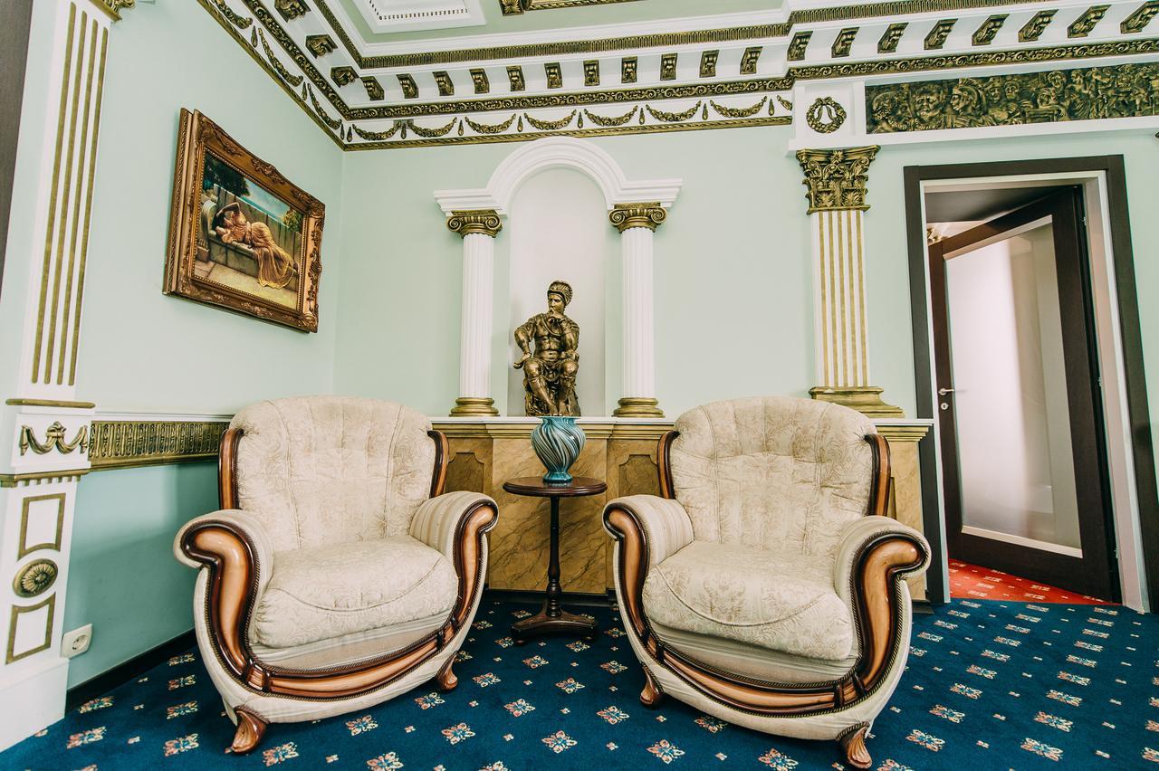 Urartu Hotel Kharkiv Exterior photo